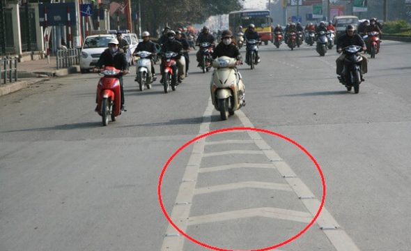 vach-son-ke-duong-giao-thong